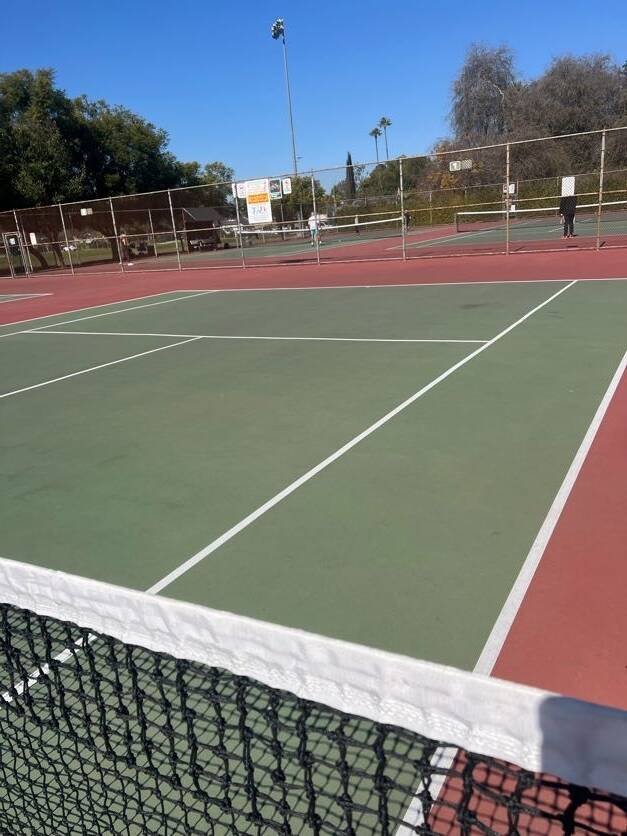 Outdoor tennis courts and net for tennis lessons serving Valley Village and nearby San Fernando Valley players